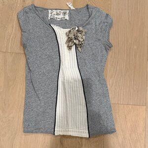 Anthropologie Field Flower Gray and Cream Women's Short Sleeve Top size small